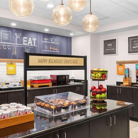 Hampton Inn Atlanta МакДона Екстериор снимка