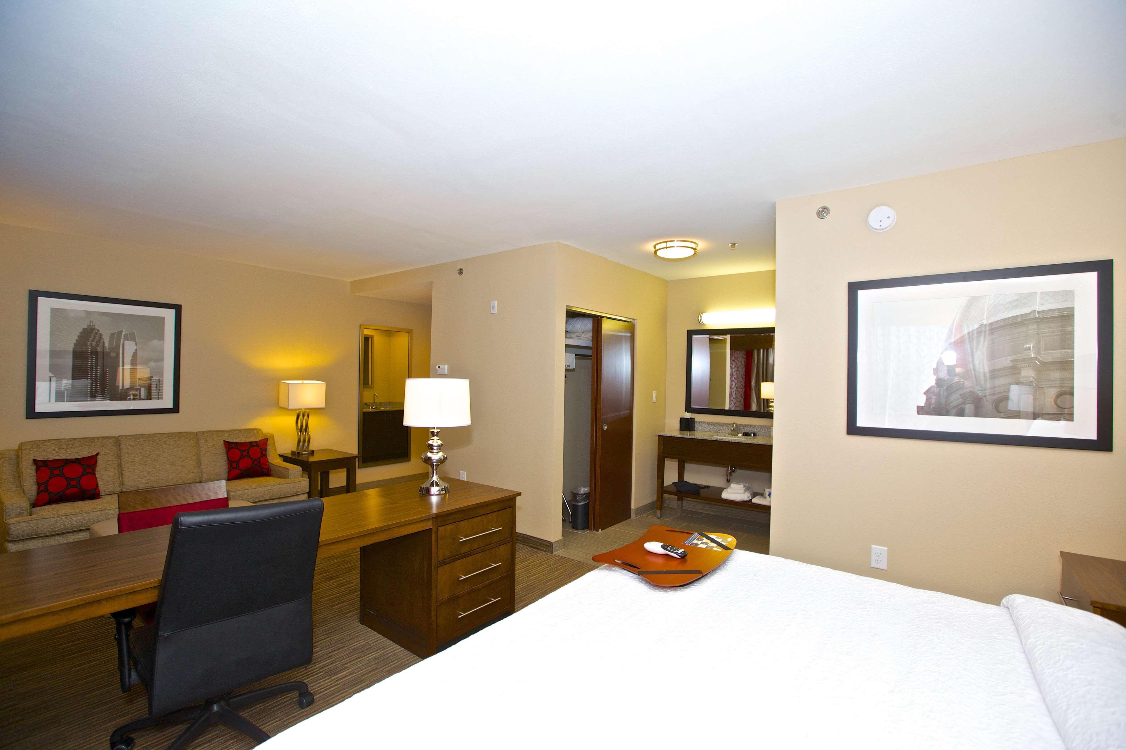 Hampton Inn Atlanta МакДона Екстериор снимка