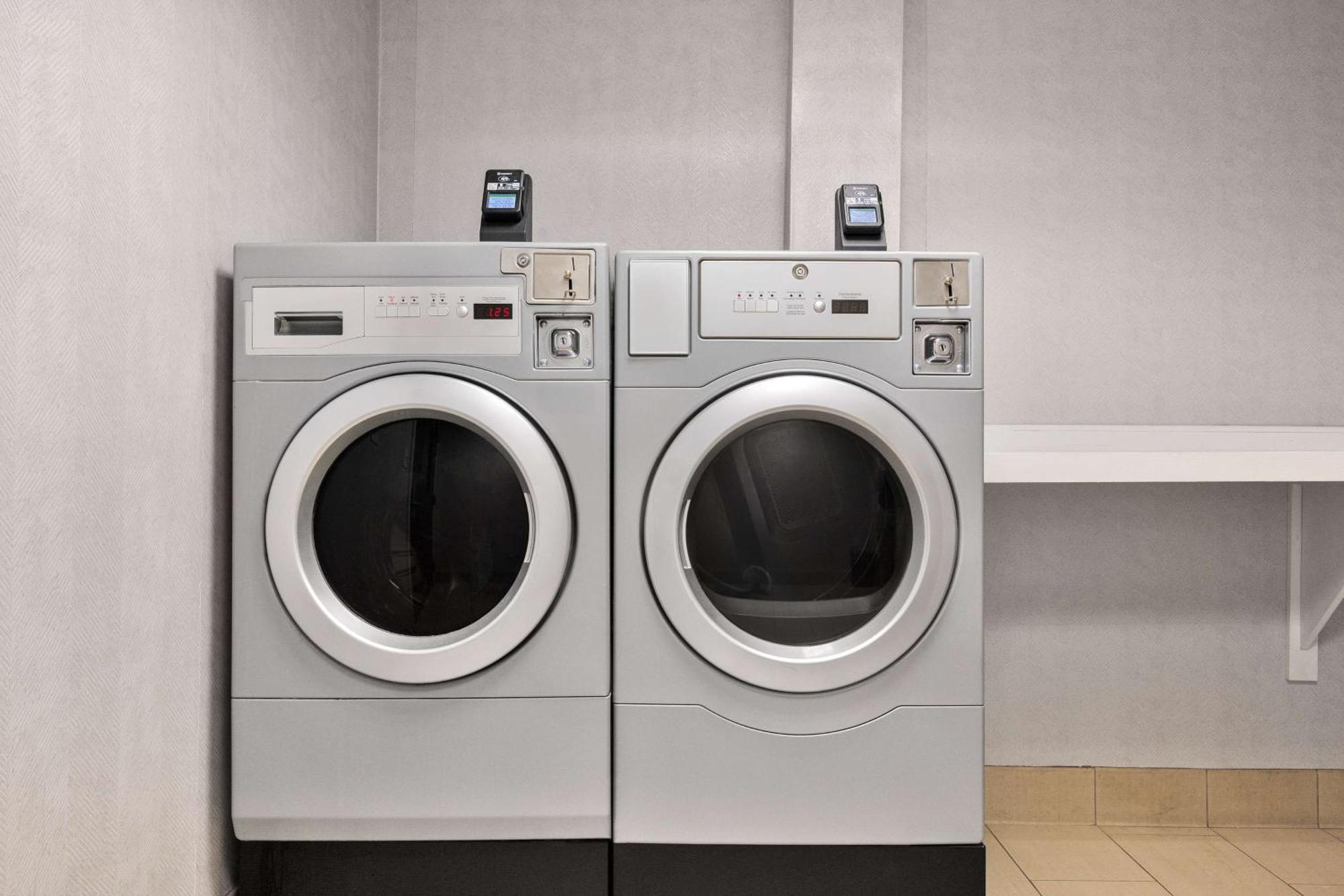 Hampton Inn Atlanta МакДона Екстериор снимка