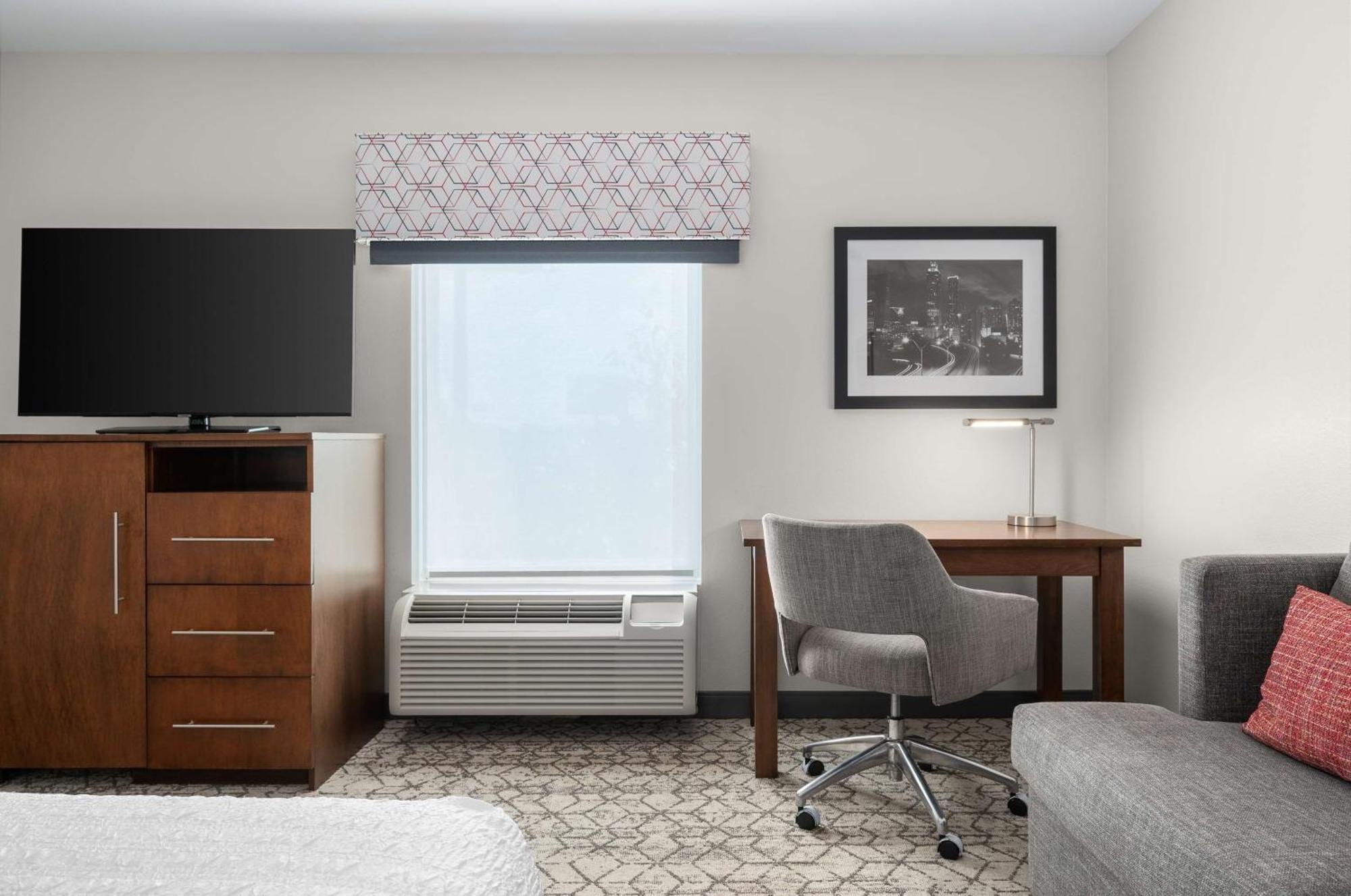 Hampton Inn Atlanta МакДона Екстериор снимка